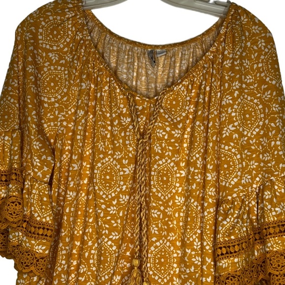 C Est. 1946 Top - Picture 2 of 7